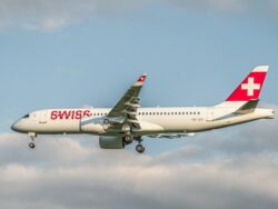Swiss Air Flieger in der Luft